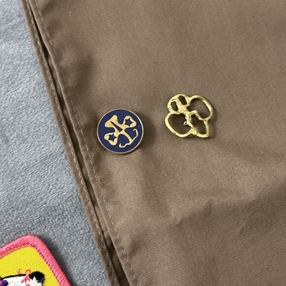 Vintage Girl Scouts Brownie Sash Badges 1980s Trefoil Pin Lot Rainbow Panda - Picture 5 of 9